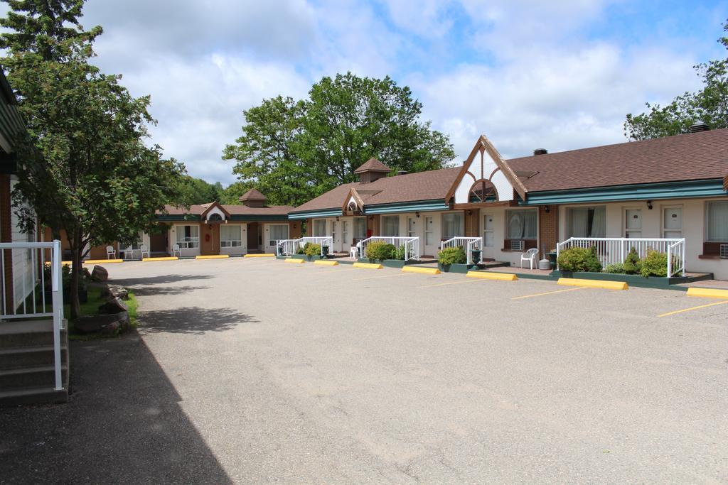 Sword Inn Bancroft Eksteriør billede