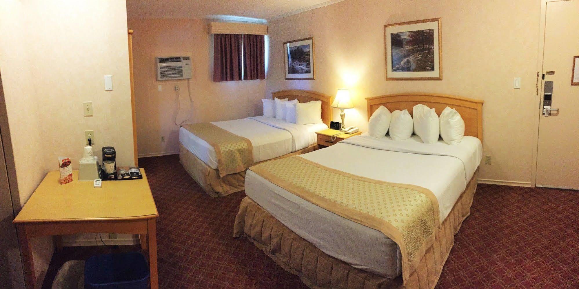 Sword Inn Bancroft Eksteriør billede