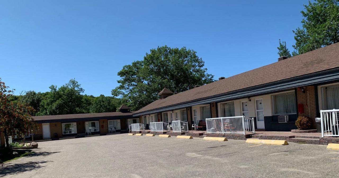 Sword Inn Bancroft Eksteriør billede