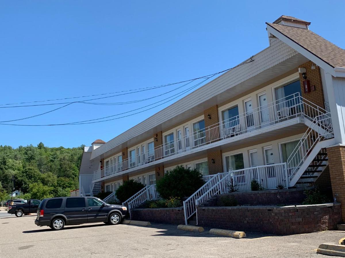 Sword Inn Bancroft Eksteriør billede